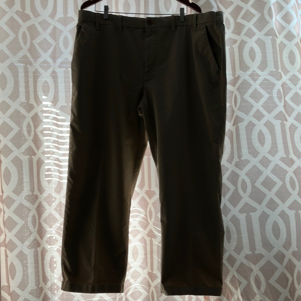 Men’s Izod Khakis